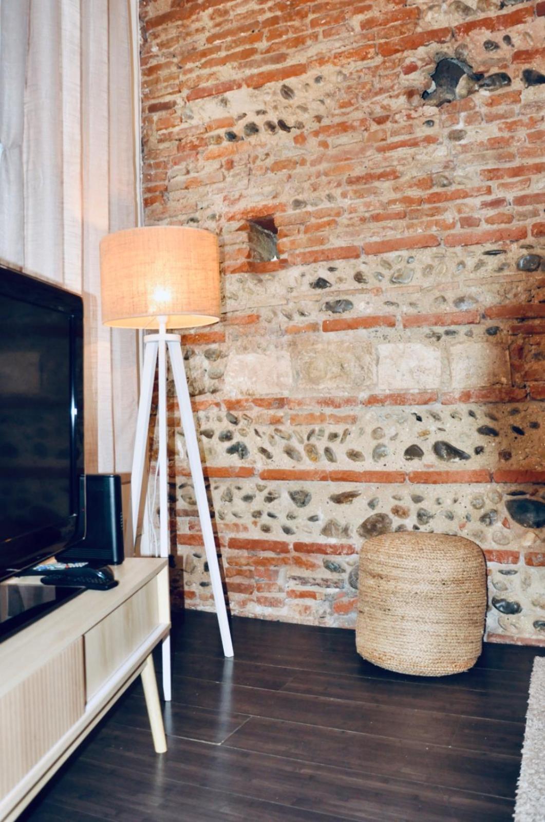 Apartamento Le Charme D'Arnaud Hypercentre Wifi Accueil Gratuit H24 Toulouse Exterior foto